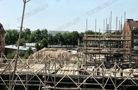 Richtfest auf einer Allianz-Baustelle in München