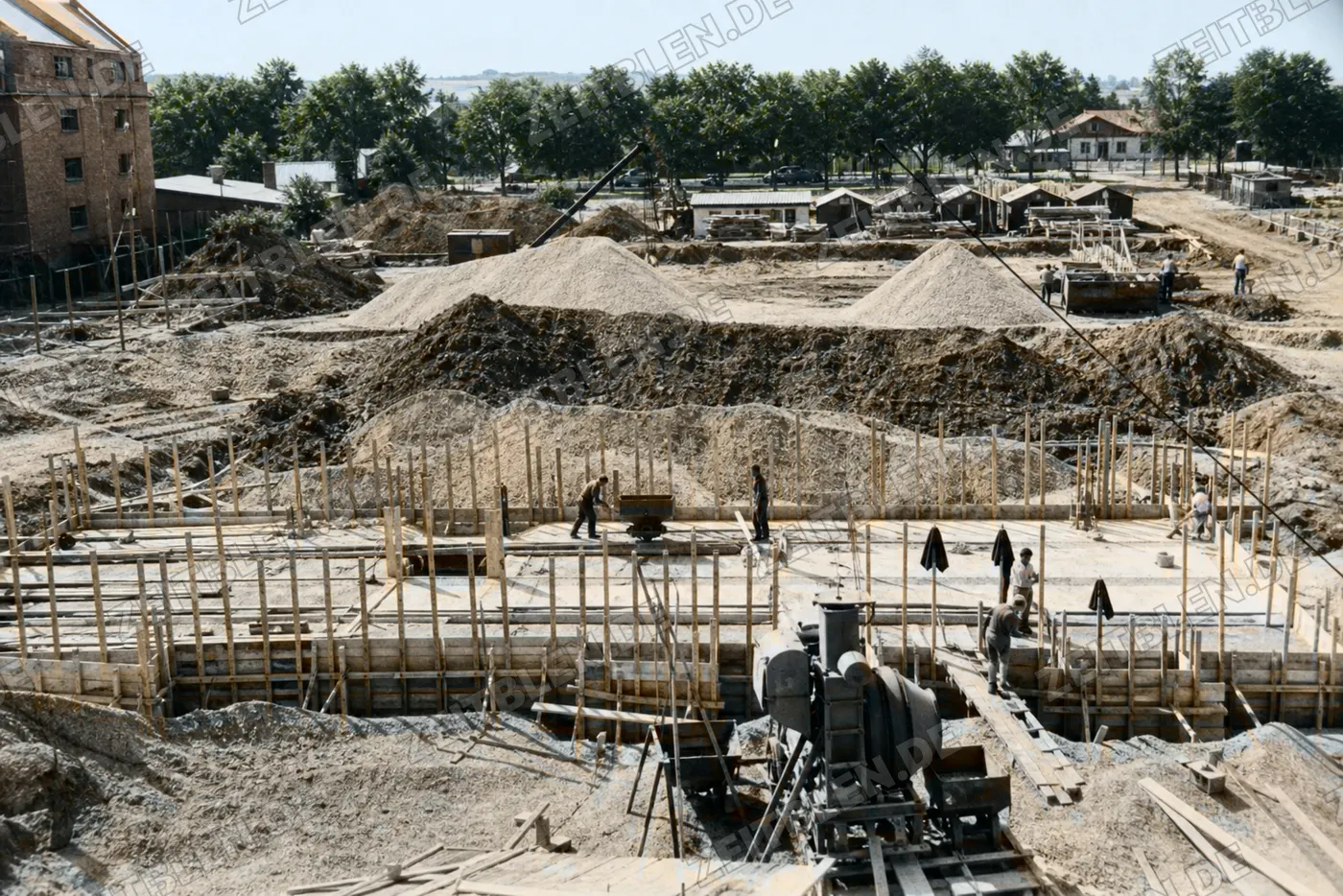 Überblick über eine Allianz-Baustelle in München