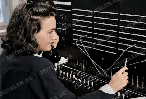 Telefonistin an der Vermittlung von Radio München