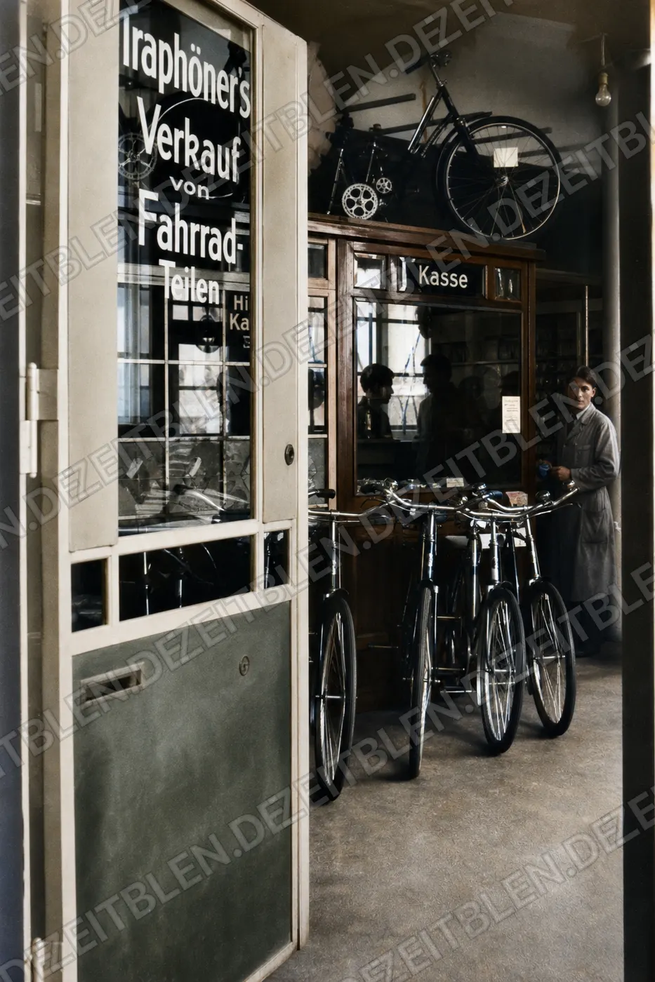 Schaufenster und Verkaufsraum bei Traphöner