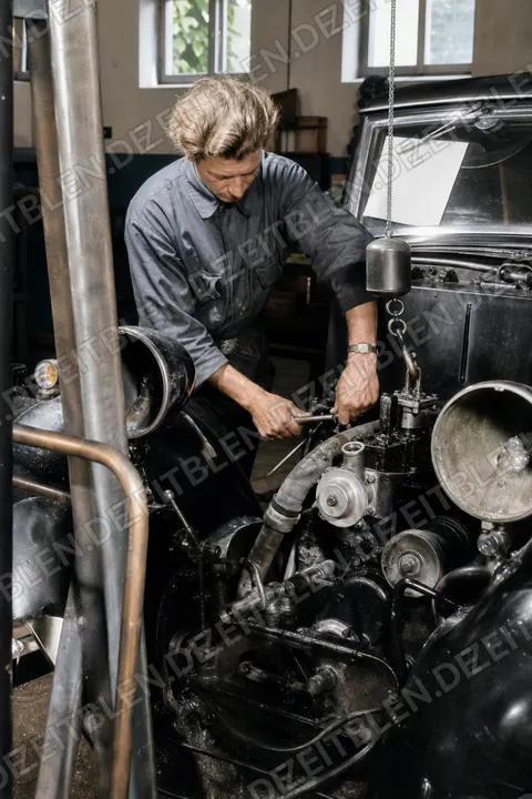 Mechanikerarbeit an Fahrzeugtechnik bei Auto-Henne