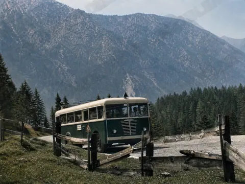 Speisewagenautobus auf der Strecke München-Bayrischzell