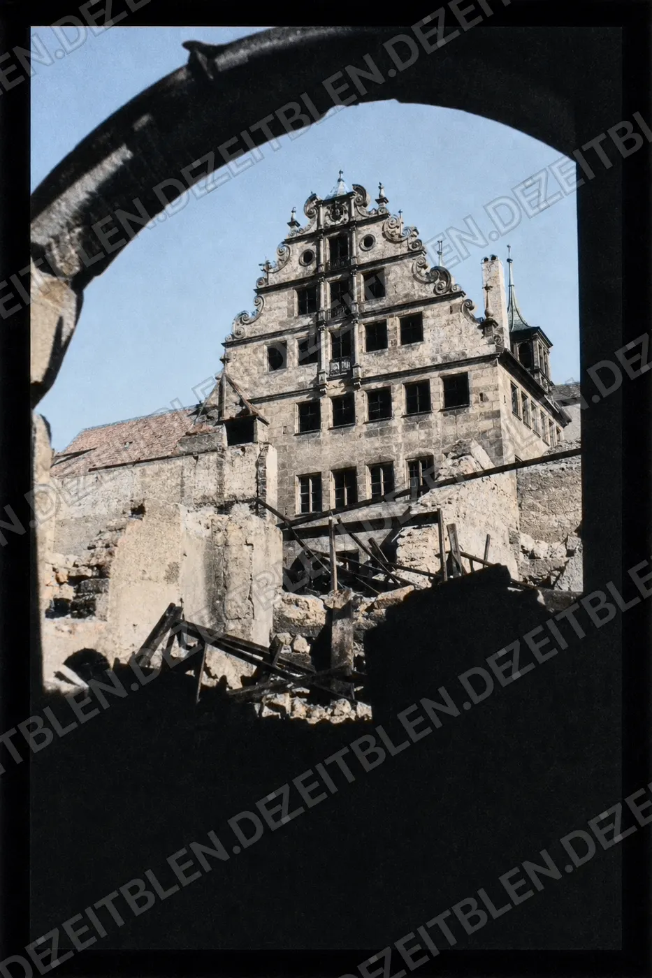 Vermutlich die Pellerhaus-Ruine in Nürnberg, April 1949