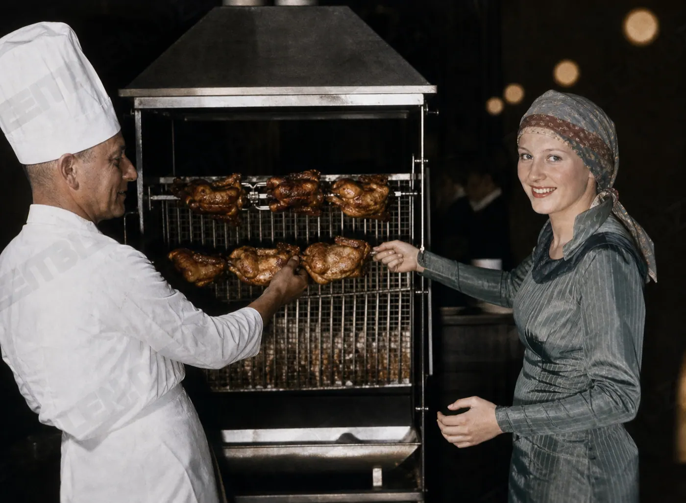 Frisch gegrillte Hähnchen im Löwenbräukeller