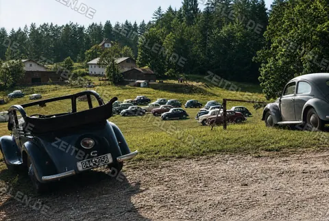 Ausflugsparkplatz am Münchner Stadtrand, 1954