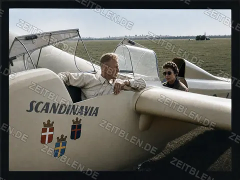 Vorbereitung an einem Segelflugzeug „SCANDINAVIA“, 1953