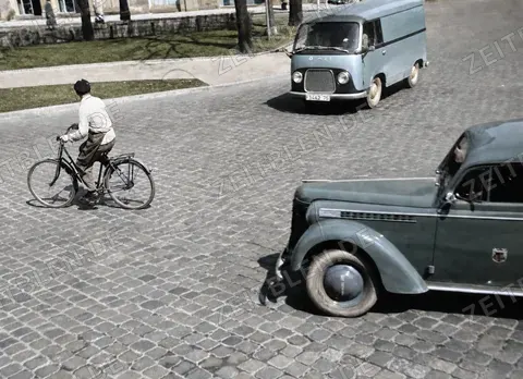 Radfahrer im Münchner Stadtverkehr, 1958