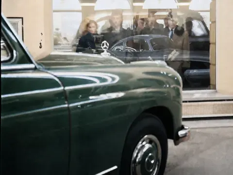Nahaufnahme eines Schaufensterwagens, München 1956