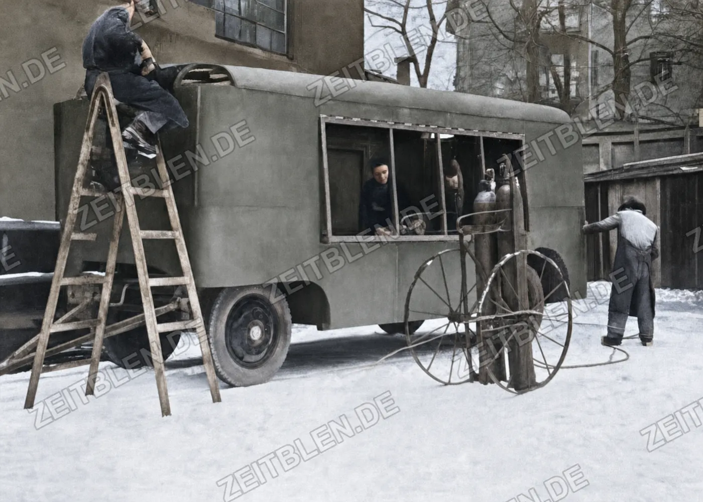 Fahrzeugaufbau bei Vereinigte Werkstätten, München 1949