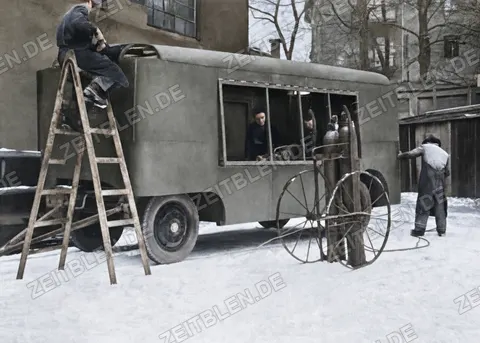 Fahrzeugaufbau bei Vereinigte Werkstätten, München 1949