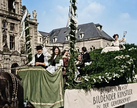 Festwagen des Schutzverbands Bildender Künstler, München 1949