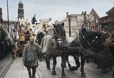 Pferdegespann mit Festwagen beim Münchner Faschingsumzug, 27. Februar 1949