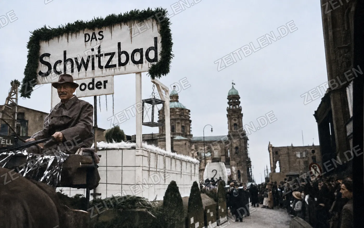 „Das Schwitzbad oder“-Festwagen beim Münchner Faschingsumzug, 27. Februar 1949