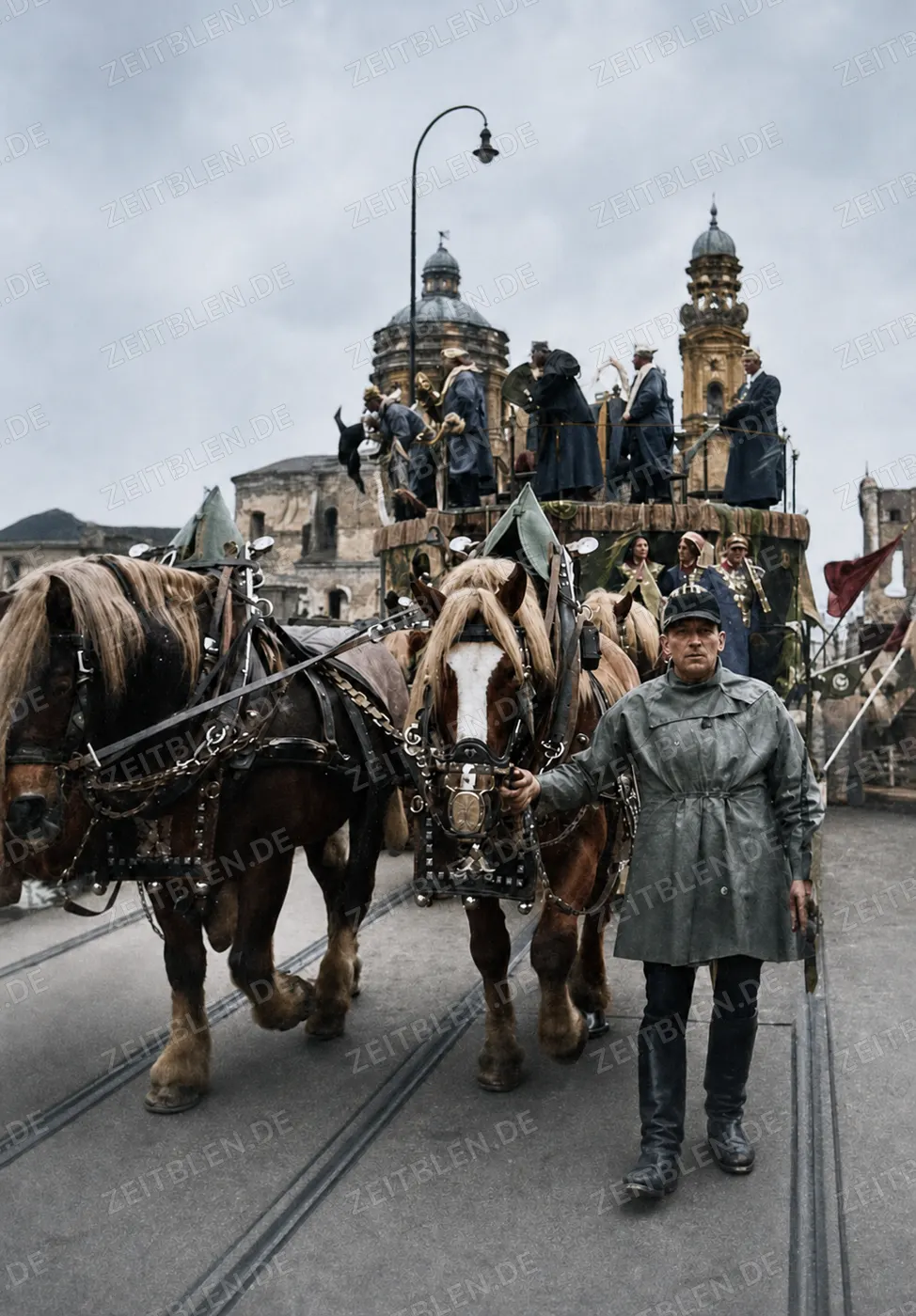 Pferdegespann mit Musik-Festwagen beim Faschingsumzug, 27. Februar 1949
