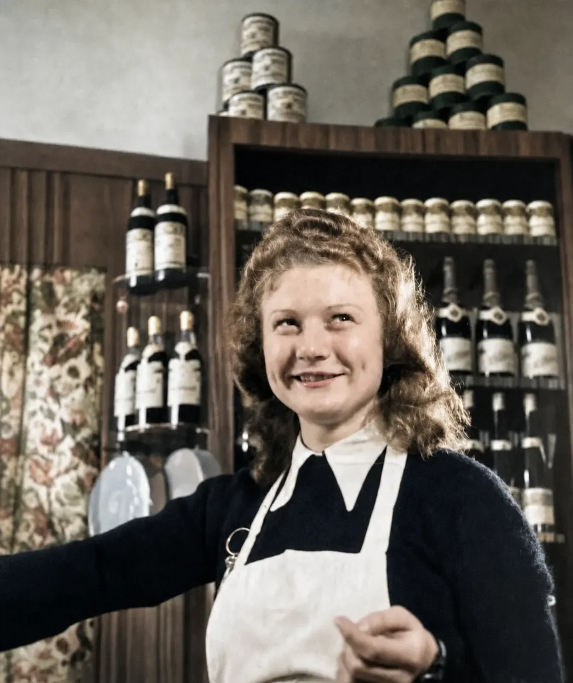 Verkäuferin im Lebensmittelgeschäft Hahn in München, 23. Februar 1949