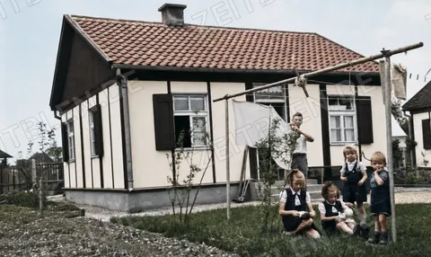 Haus aus dem Porenit-Werk in München-Haar, 27. Mai 1949
