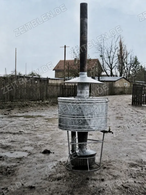Hy-Lo Heizgerät im Freien, München 1951
