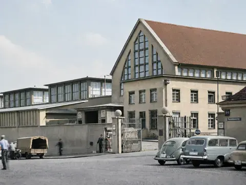 Eingang der Großmarkthalle München, 1951