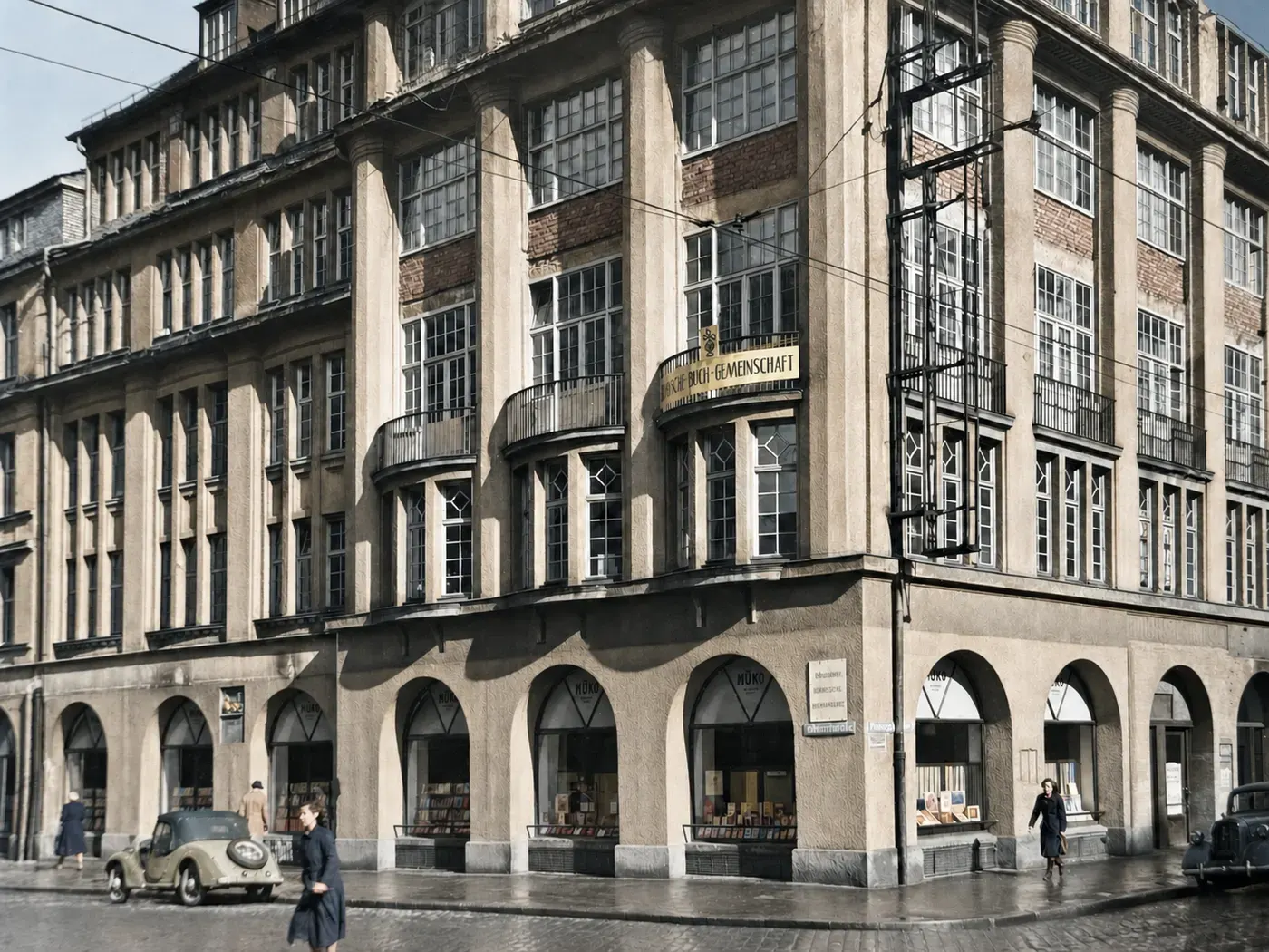 Hansa-Haus mit MÜKO-Schaufenstern