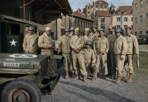 US-Soldaten mit Militärfahrzeug in Bayern
