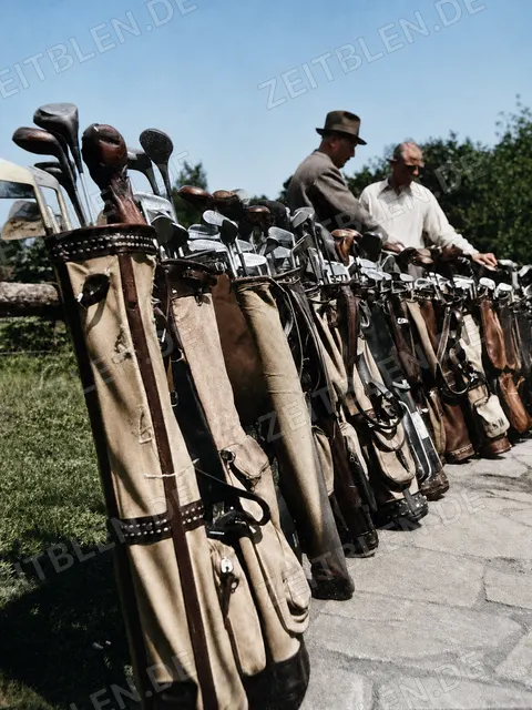 Golfausrüstung vor dem Turnier, Sommer 1937