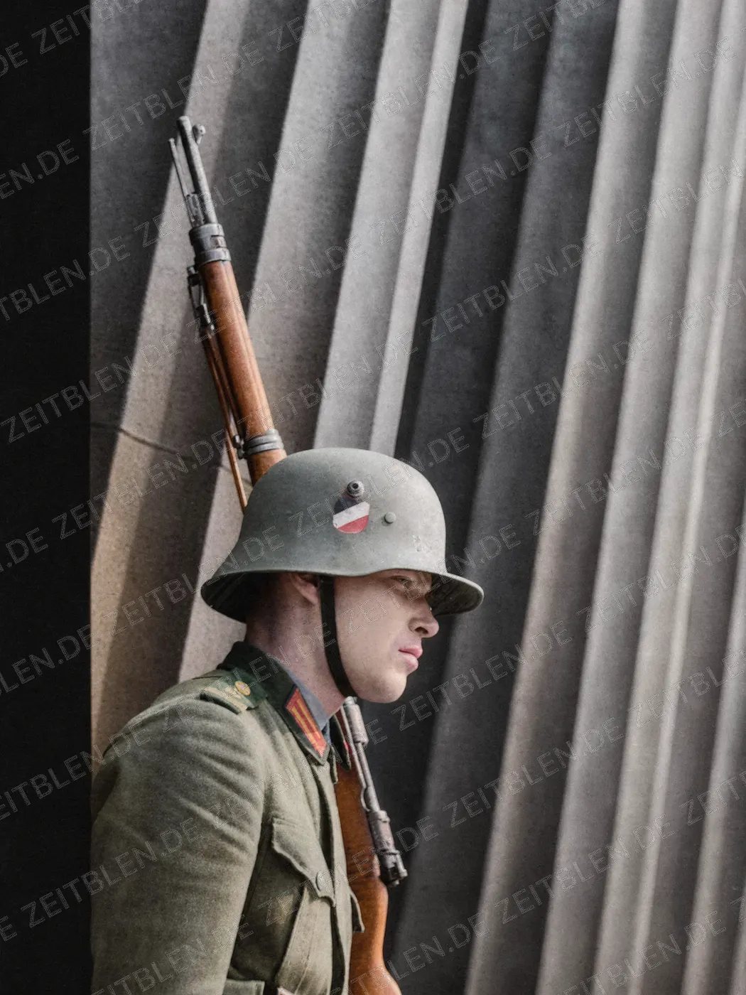 Wachsoldat an der Neuen Wache ,Berlin , 1938