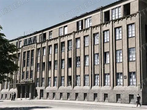 Rundfunkhaus am Münchner Rundfunkplatz, 1937