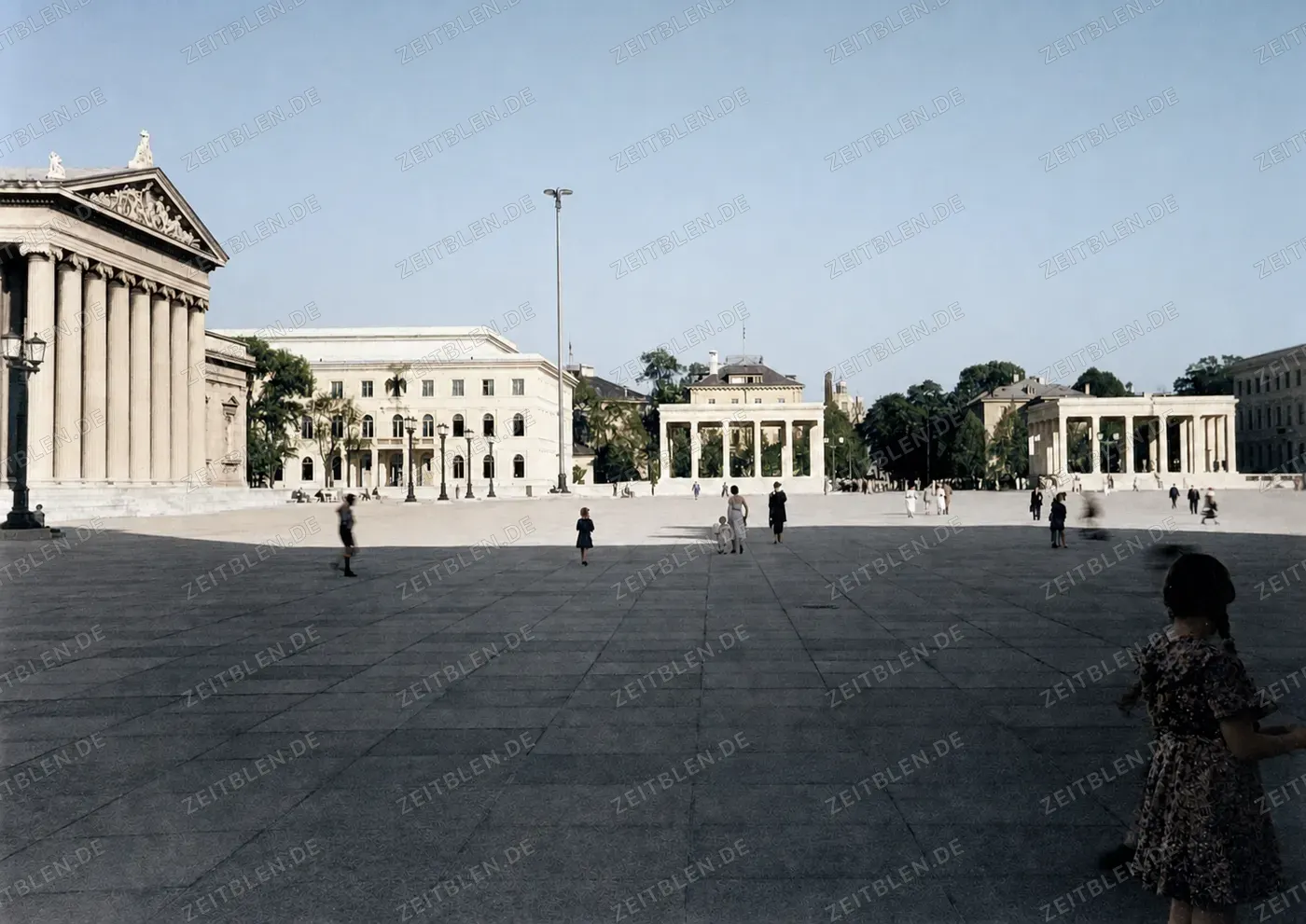 NS-Parteibauten und „Ehrentempel“ am Königsplatz, 1937