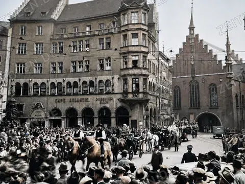 Radfahrer im Münchner Oktoberfestzug, 1937