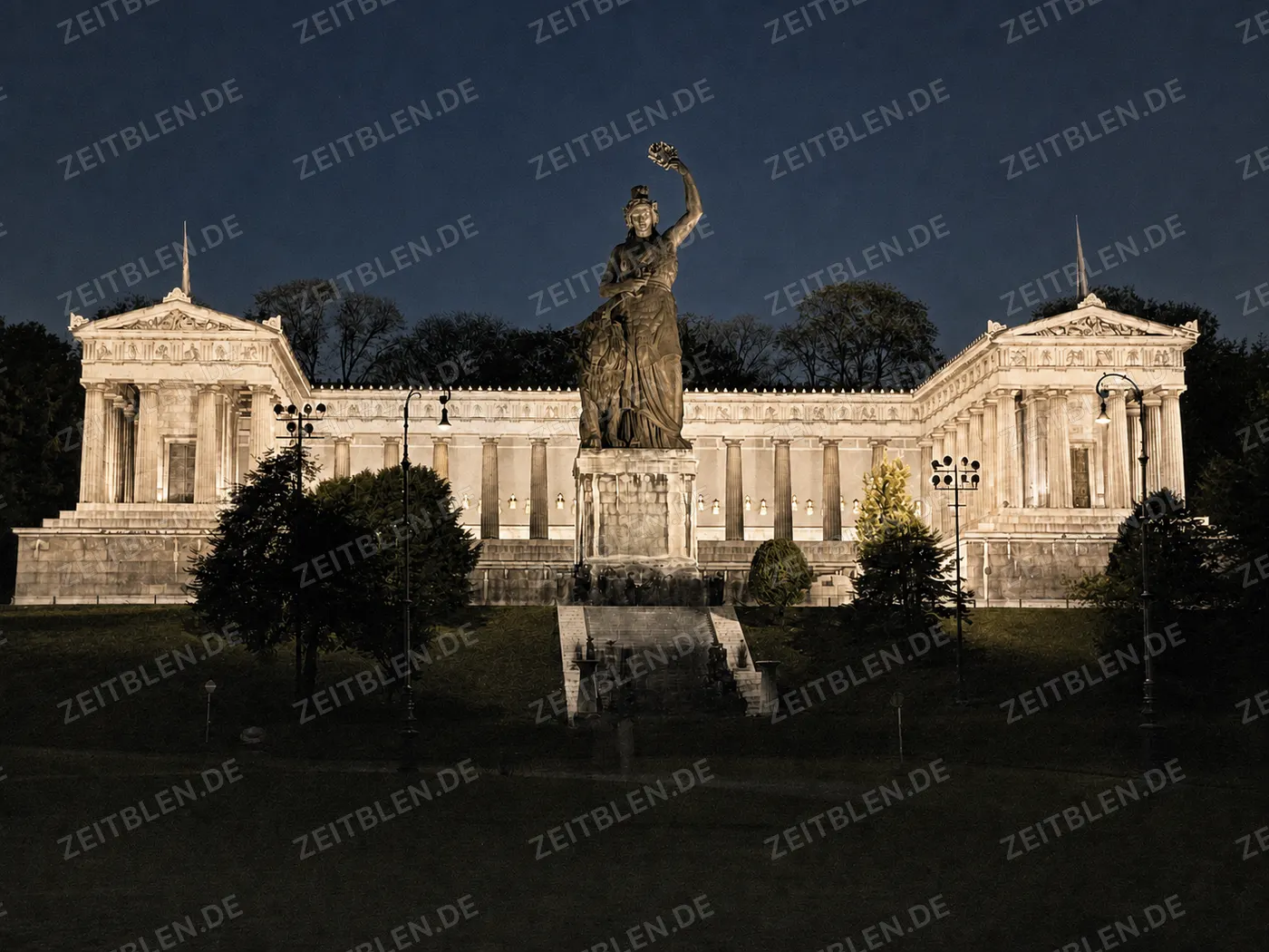Nächtlich beleuchtete Bavaria und Ruhmeshalle, 1937