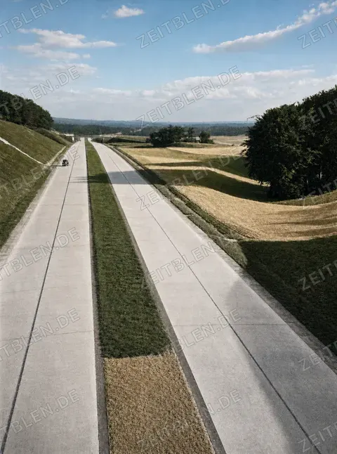 Reichsautobahn im Hügelland