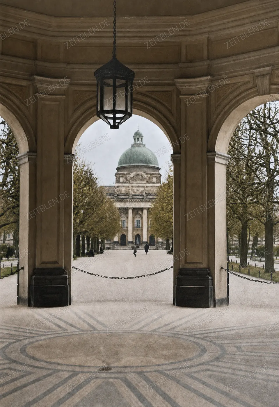 Blick vom Dianatempel zum Bayerischen Armeemuseum