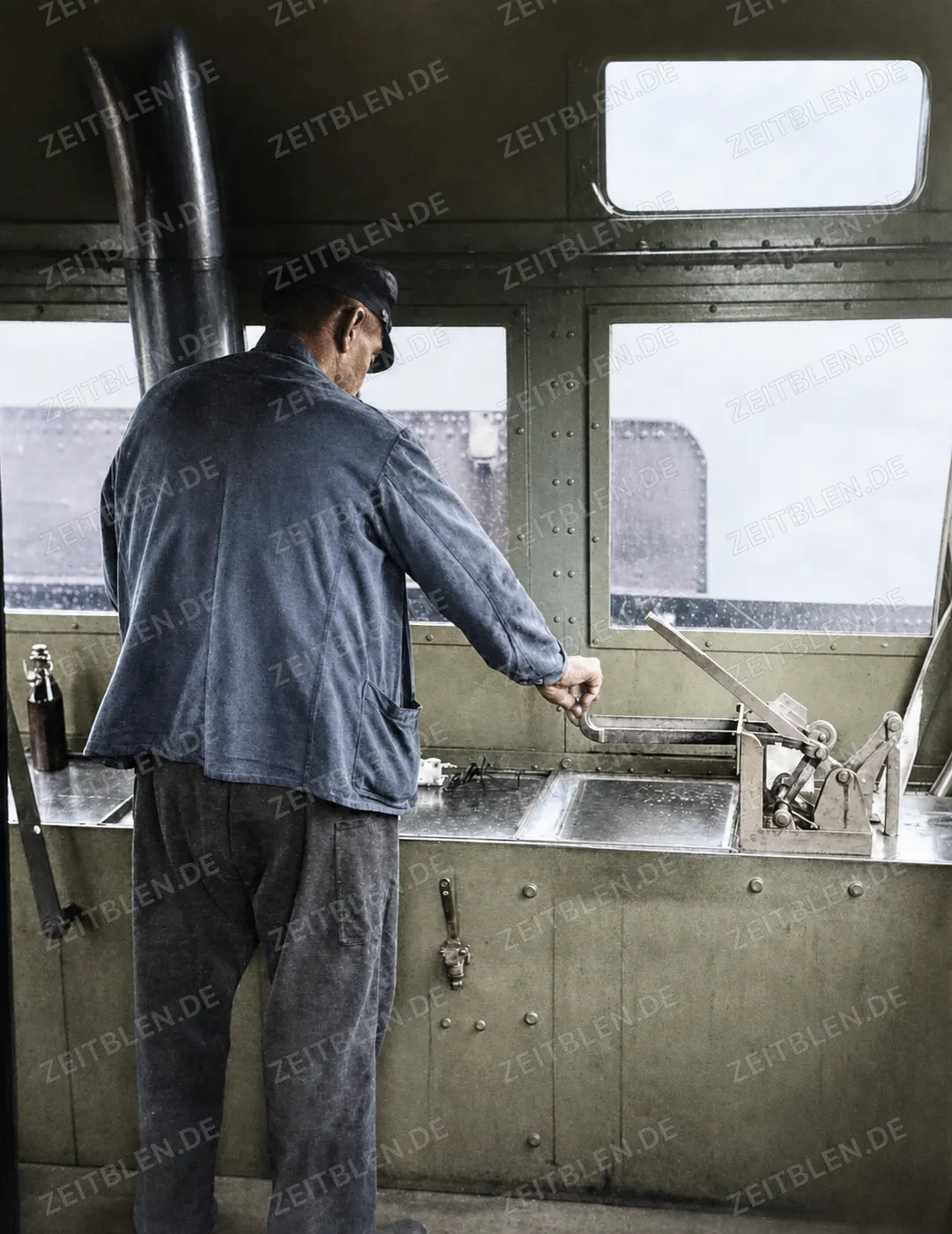 Bedienstand des Reichsbahn-Unkrautsprengzugs