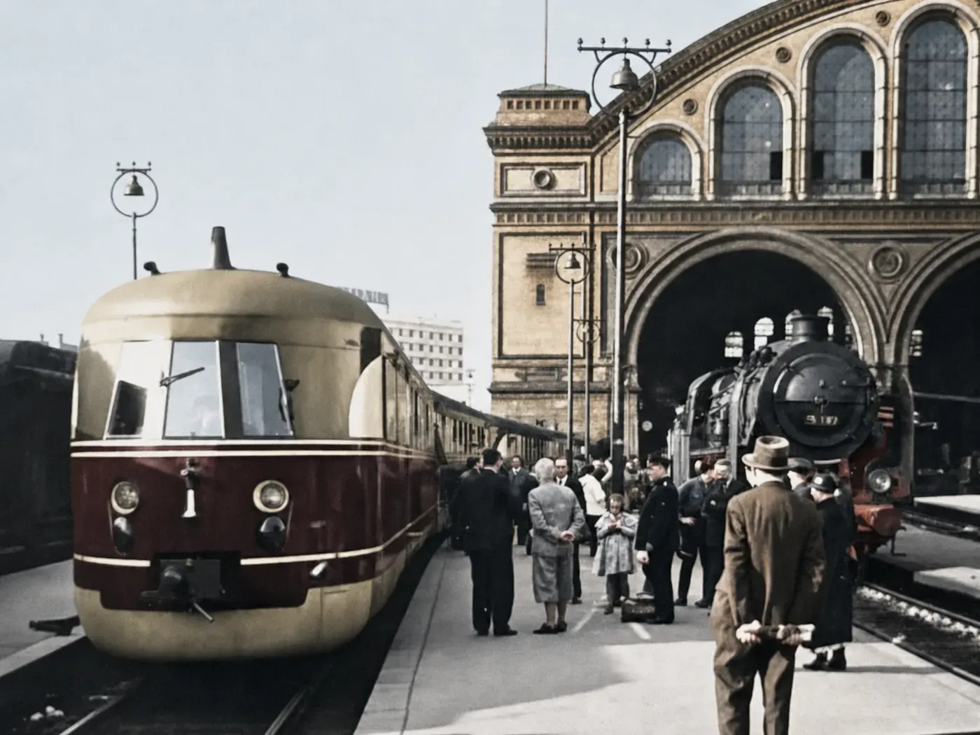 Der „Fliegende Münchner“ am Berliner Anhalter Bahnhof