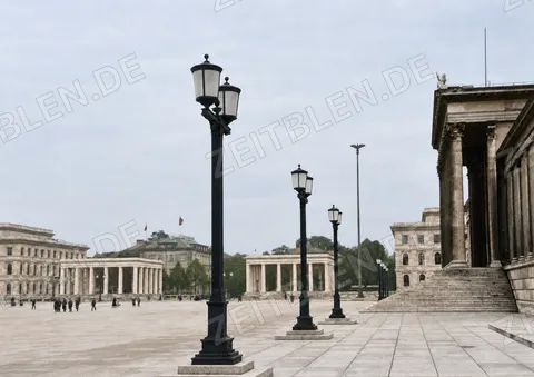 Königsplatz mit Ehrentempeln und NSDAP-Parteibauten
