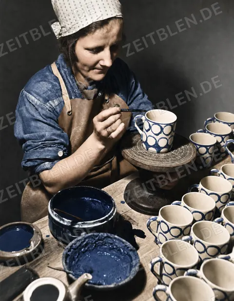 Handbemalung von Bunzlauer Tassen