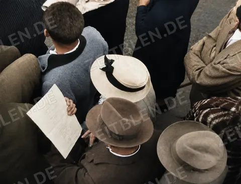 Gedränge beim „Lebenden Schach“