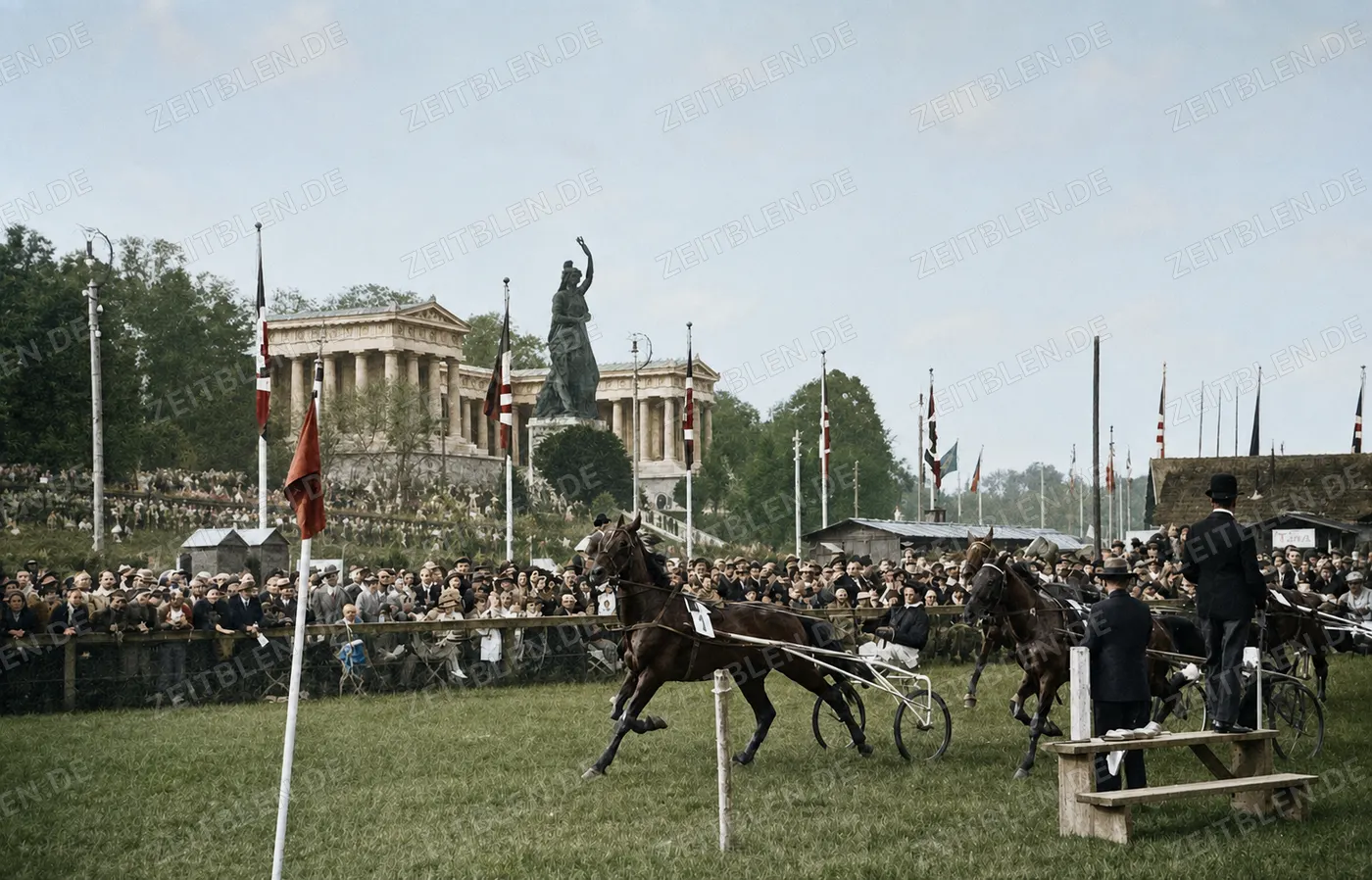 Trabrennen mit Sulkys auf der Theresienwiese