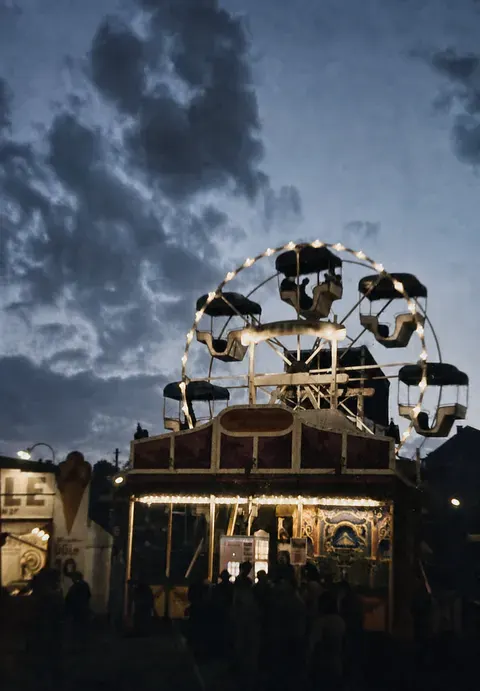 Kleines Riesenrad auf dem Oktoberfest