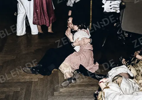 Tanzendes Paar beim Münchner Gauklerfest, Februar 1937