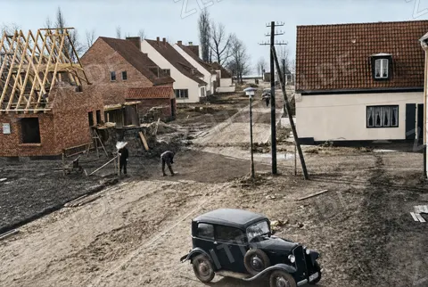 Straßenarbeiten in der damaligen „Schlageter-Siedlung“, Düsseldorf 1937