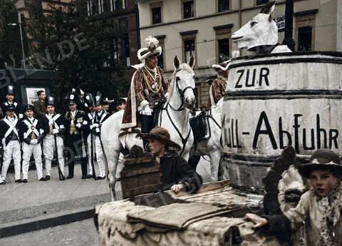 Reiter im Düsseldorfer Karnevalszug 1937