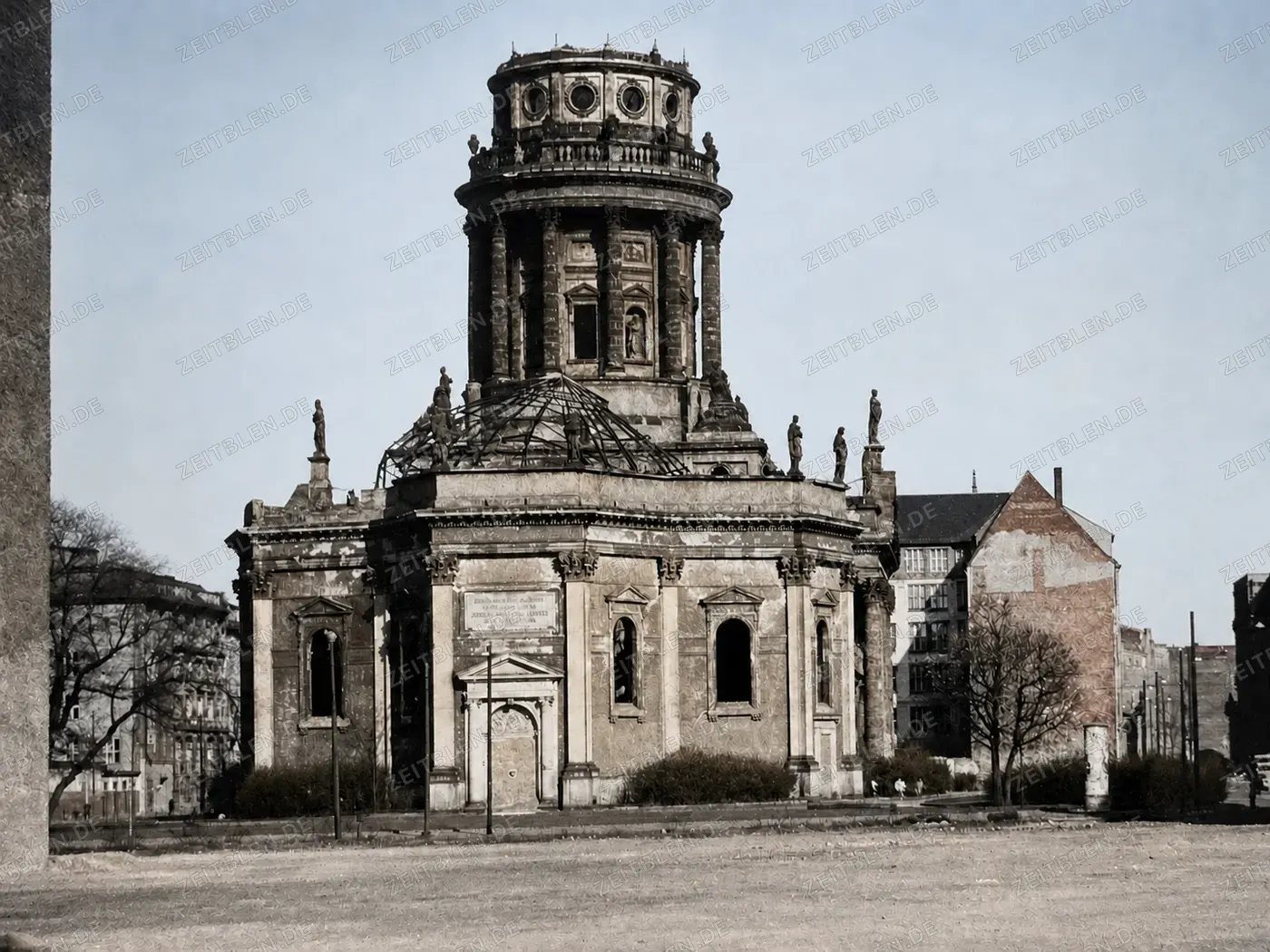 Der kriegszerstörte Französische Dom