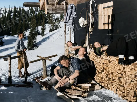 Sonnenpause an einer Skihütte, 1936