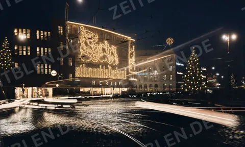 Weihnachtsbeleuchtung am Hertie, Münchner Bahnhofsplatz