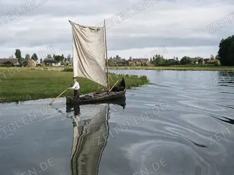 Segler auf dem Timberfluss im Großen Moosbruch