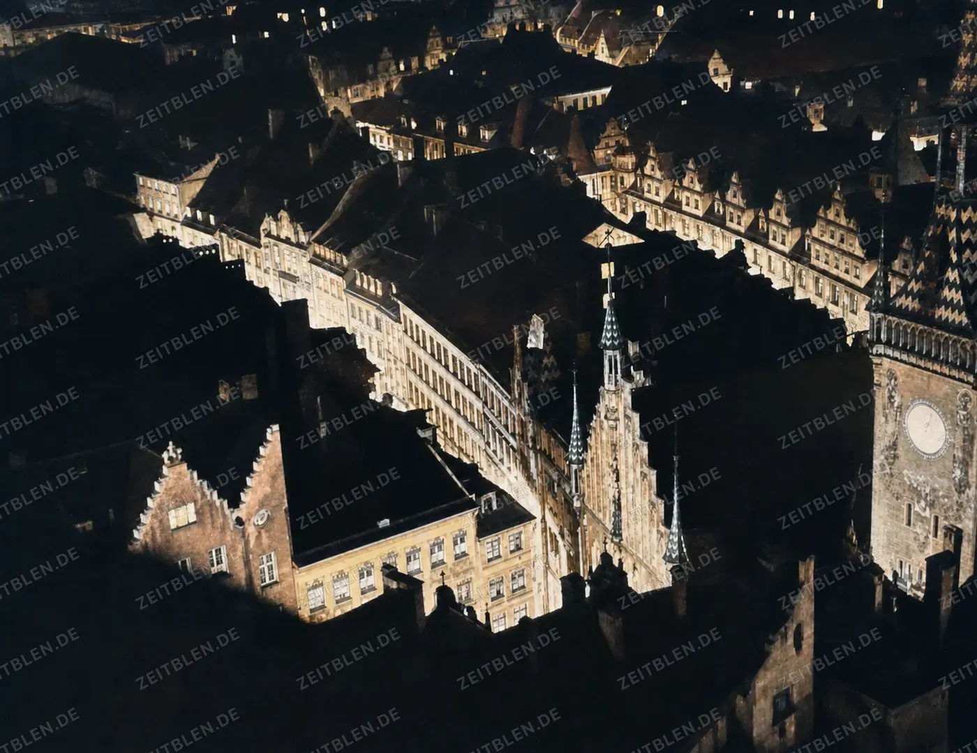 Münchner Innenstadt am Abend vom Alten Peter