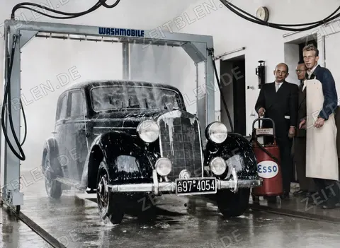 Frühe „Washmobile“-Pkw-Waschanlage in München