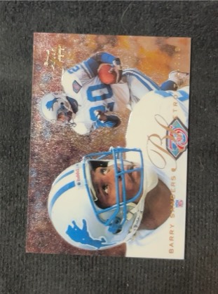 Barry Sanders graded 8.5