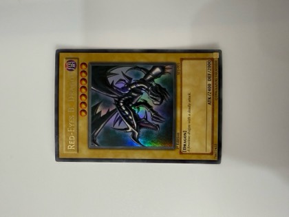 Red-Eyes B. Dragon, graded 8.0